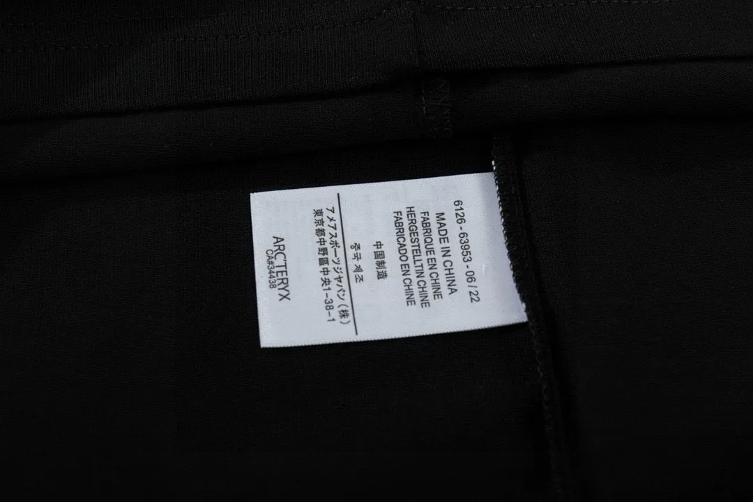 ARC TERYX 2025New Arrival logo Same Style t 100％ 32 ：Black Size：XS-L